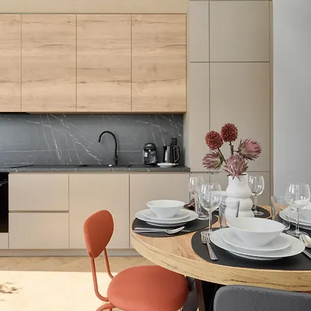 Апартаменты Fresh & Stylish In With Parking & Balcony By Renters *