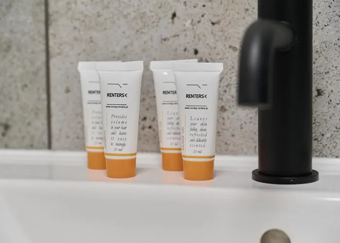 Fresh & Stylish In With Parking & Balcony By Renters Appartamento