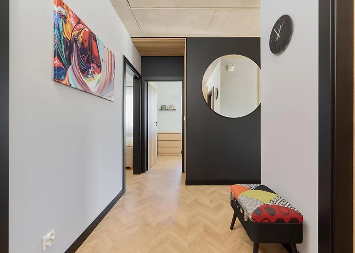 Fresh & Stylish In With Parking & Balcony By Renters Appartamento *