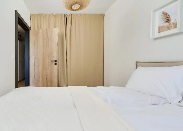 Appartamento Fresh & Stylish In With Parking & Balcony By Renters *