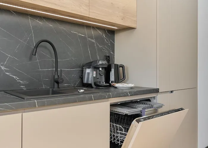 Appartamento Fresh & Stylish In With Parking & Balcony By Renters