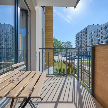 Fresh & Stylish In With Parking & Balcony By Renters 포즈난