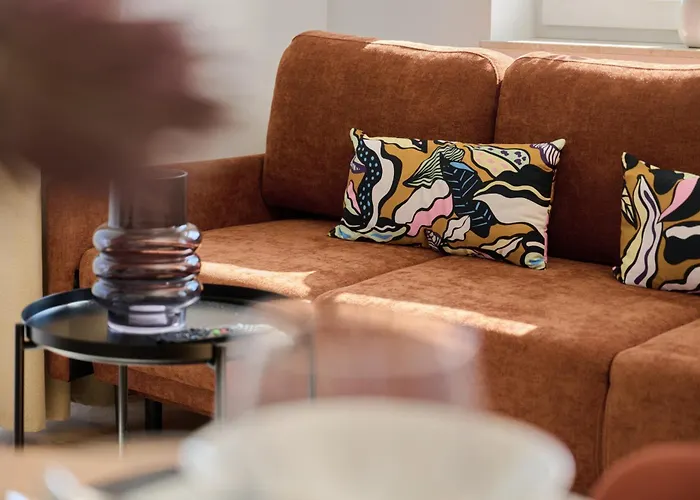 Lägenhet Fresh & Stylish In With Parking & Balcony By Renters *