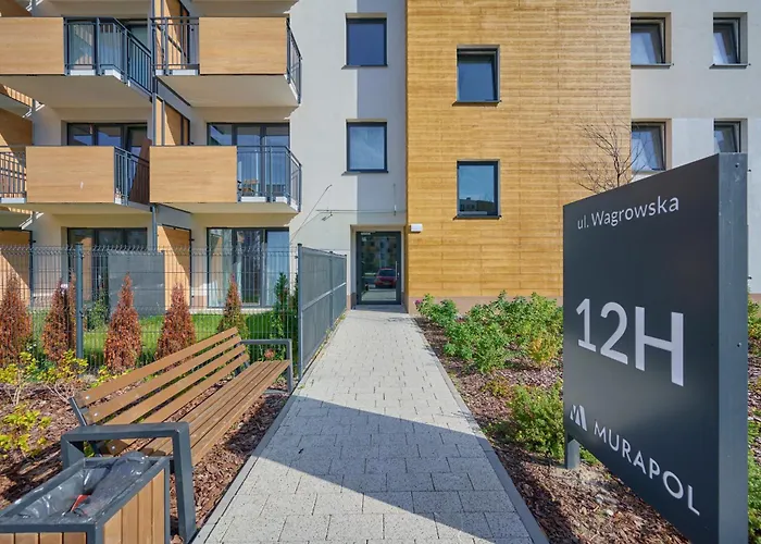 Fresh & Stylish In With Parking & Balcony By Renters Apartment Poznan